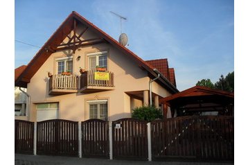 Węgry Privát Hajdúszoboszló, Zewnątrz
